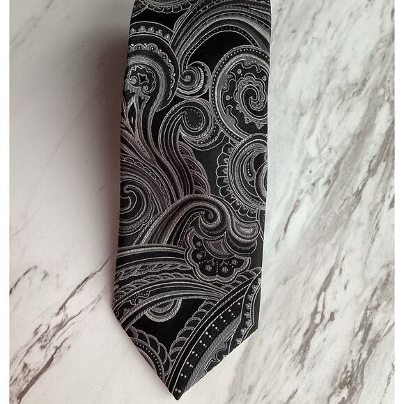 Donald Trump Silk Tie, Black Paisley VTG Signature Collection Ultra MAGA USA - Picture 5 of 6